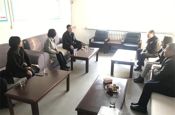 董事長看望高質(zhì)量服務隊2JPG_看圖王.jpg